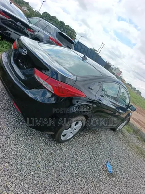 Hyundai Elantra GLS Sedan FWD (1.8L 4cyl 6A) 2013 Black