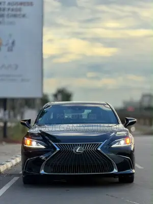 Lexus ES 2019 Black