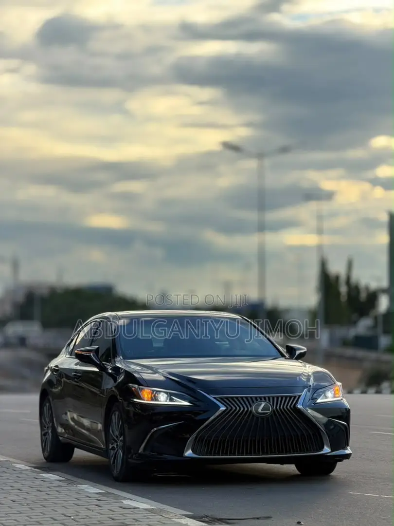 Lexus ES 2019 Black