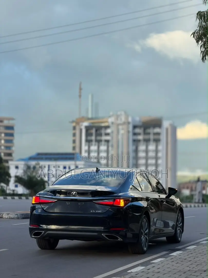 Lexus ES 2019 Black