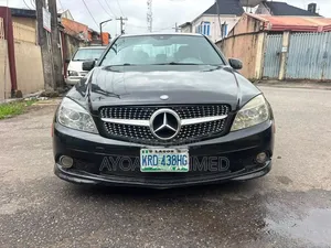 Mercedes-Benz C300 2009 Black