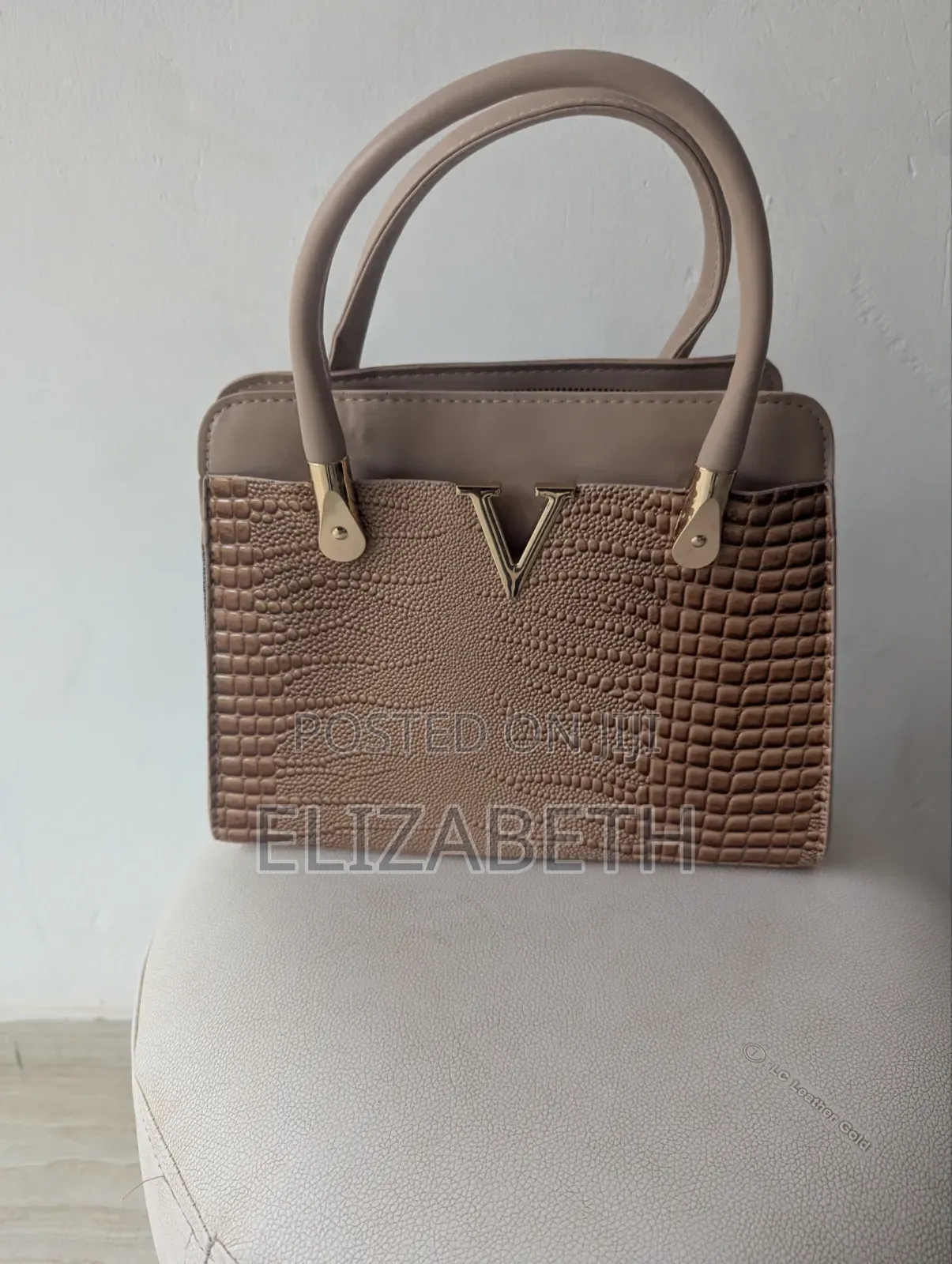 Brand New Classy Croc-Embossed Structured Handbag – Limited Stock