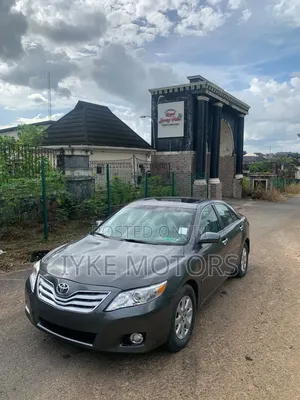 Toyota Camry 2010 Brown