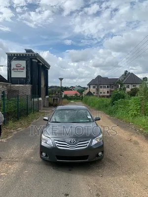 Toyota Camry 2010 Brown