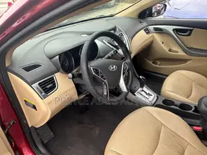 Hyundai Elantra 2011 Red
