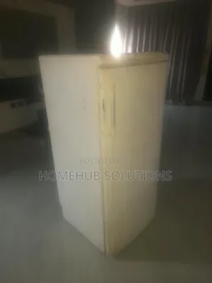 180L Hotpoint Refrigerator