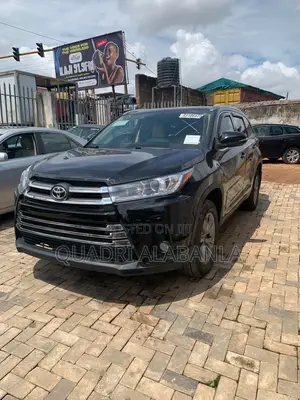 Toyota Highlander LE 4dr SUV (3.5L 6cyl 6A) 2015 Black