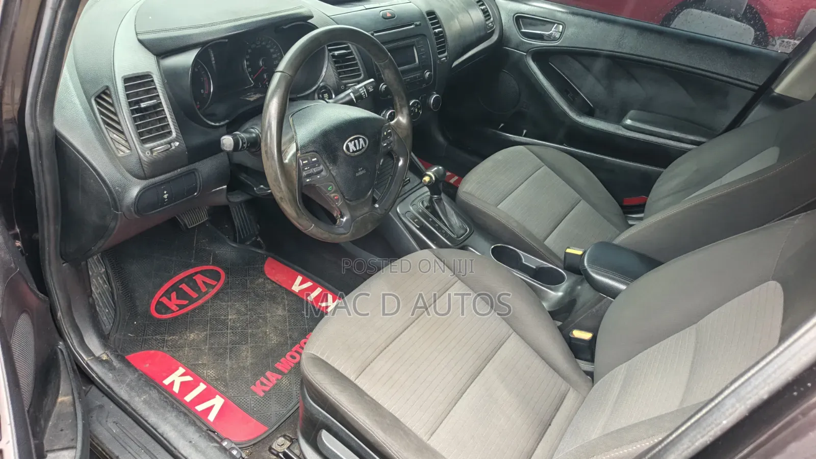 Kia Cerato 2014 Brown