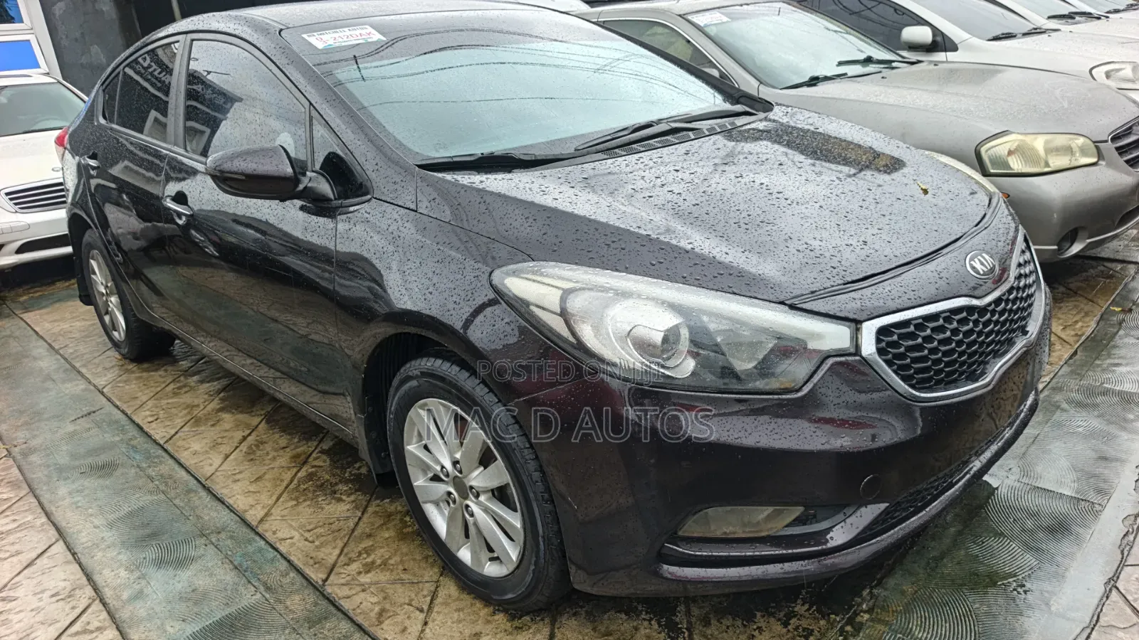 Kia Cerato 2014 Brown