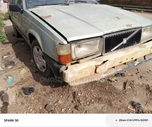 Volvo 740 1994 Green