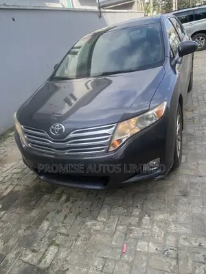 Toyota Venza AWD 2011 Gray
