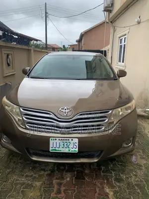 Toyota Venza AWD 2011 Brown