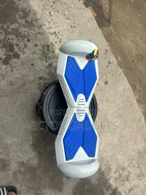 8.5 Inches Hoverboard With Bluetooth Connectivity