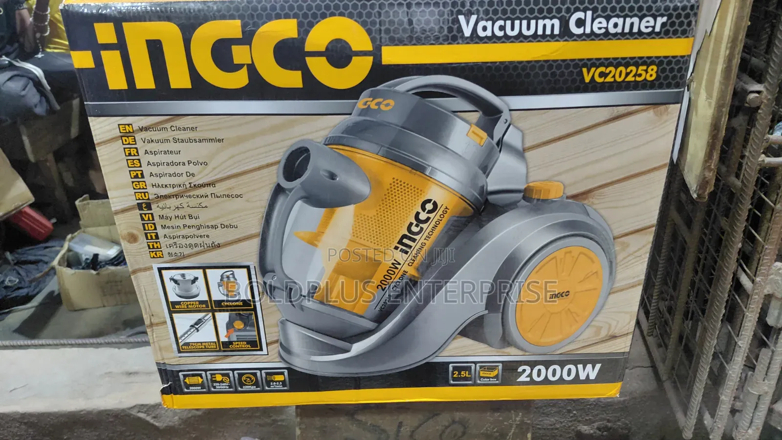 2000w Ingco Vacuum Cleaner