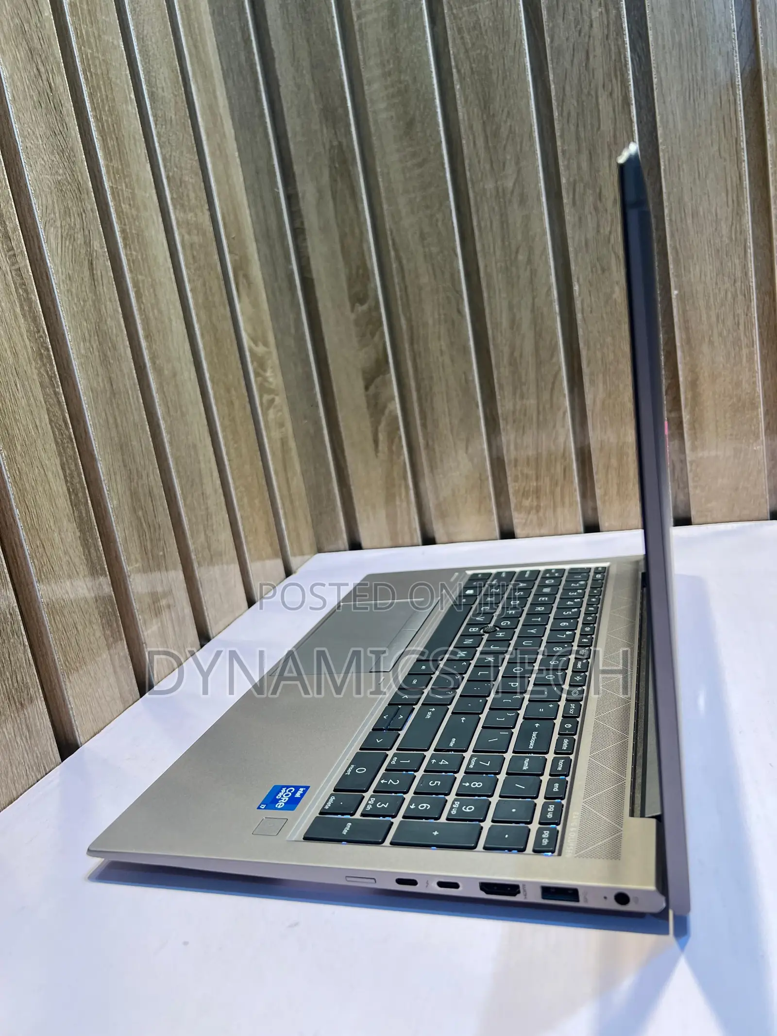 Laptop HP ZBook Firefly G8 16GB Intel Core i7 SSD 512GB