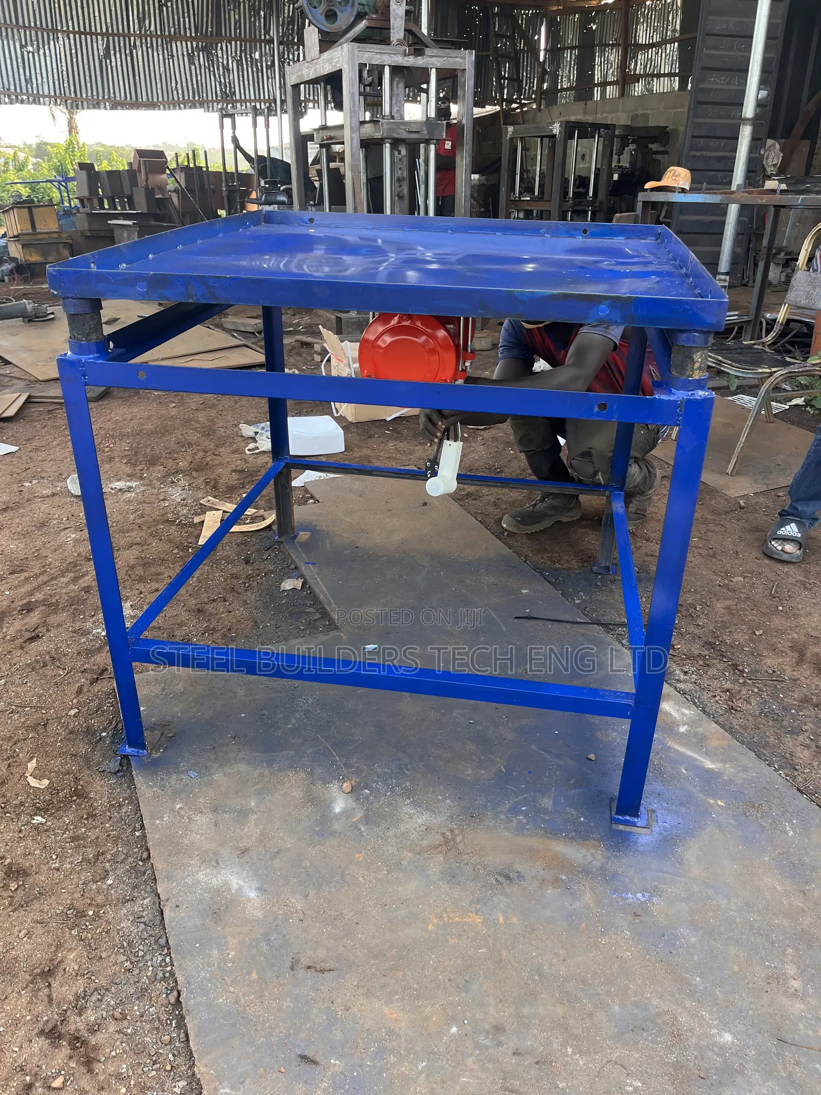 Vibrating Table