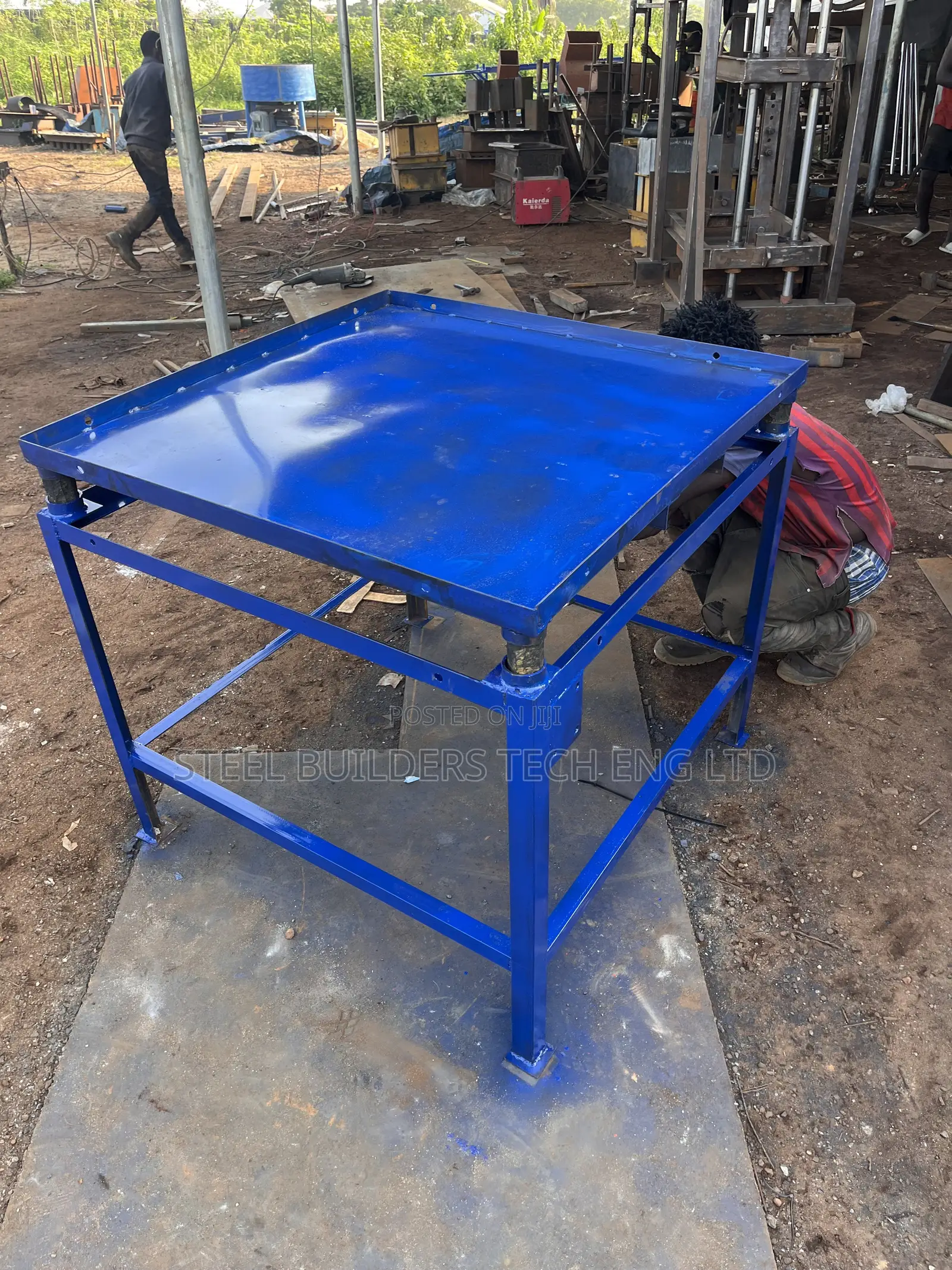 Vibrating Table