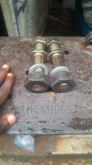 Heavy Puty Truck Wheel Stud Bolt/How0 Wheel Bolt,