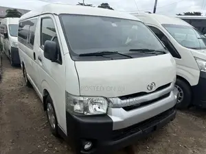 Toyota HiAce 2015 White
