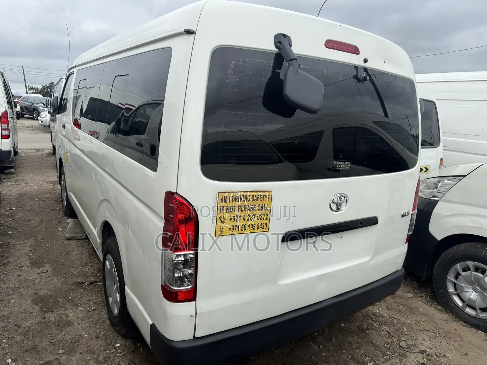 Toyota HiAce 2015 White