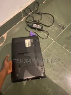 Laptop Samsung NP300E5A 4GB Intel Pentium HDD 320GB