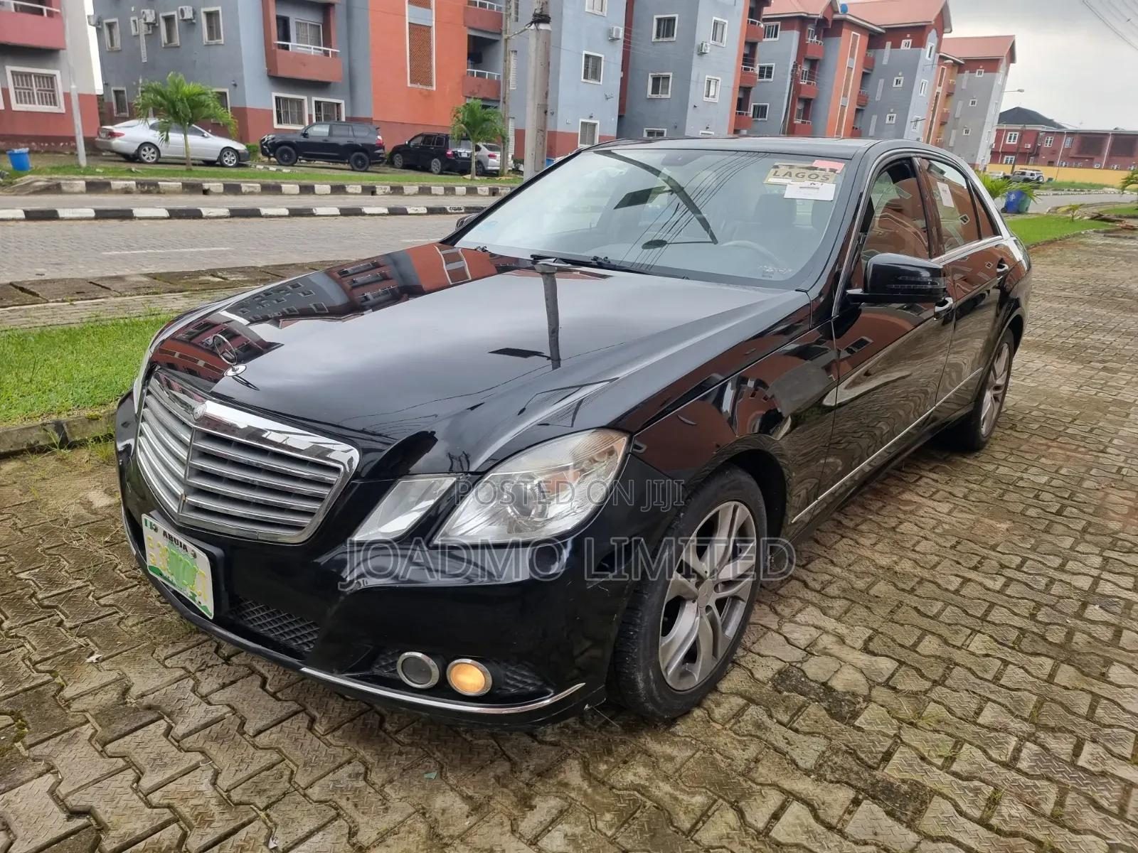 Mercedes-Benz E350 2011 Black