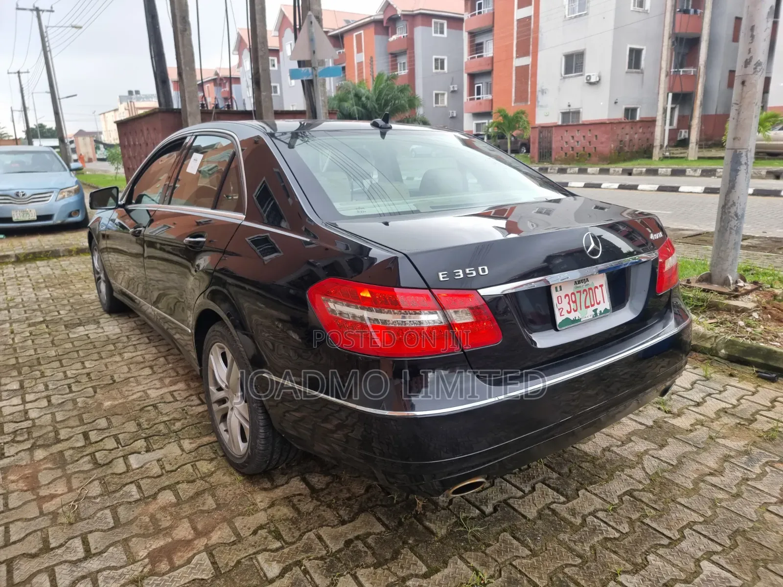 Mercedes-Benz E350 2011 Black