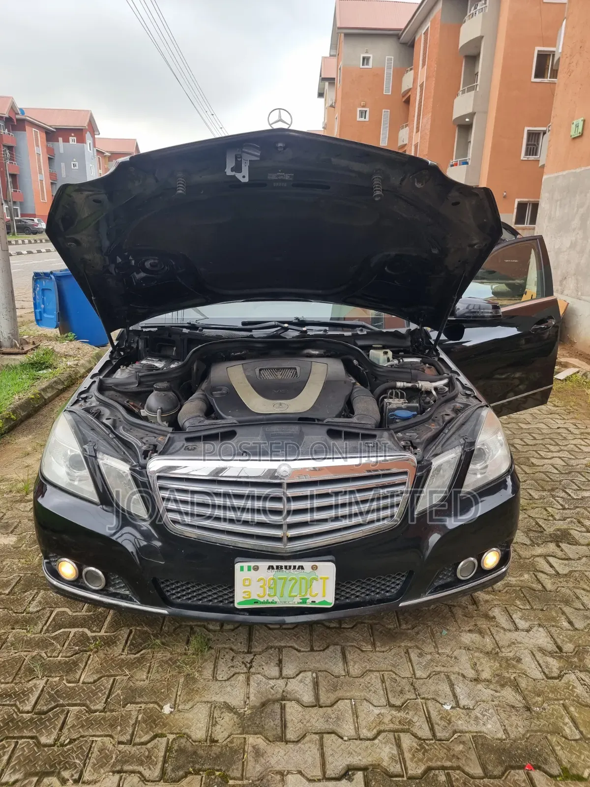 Mercedes-Benz E350 2011 Black