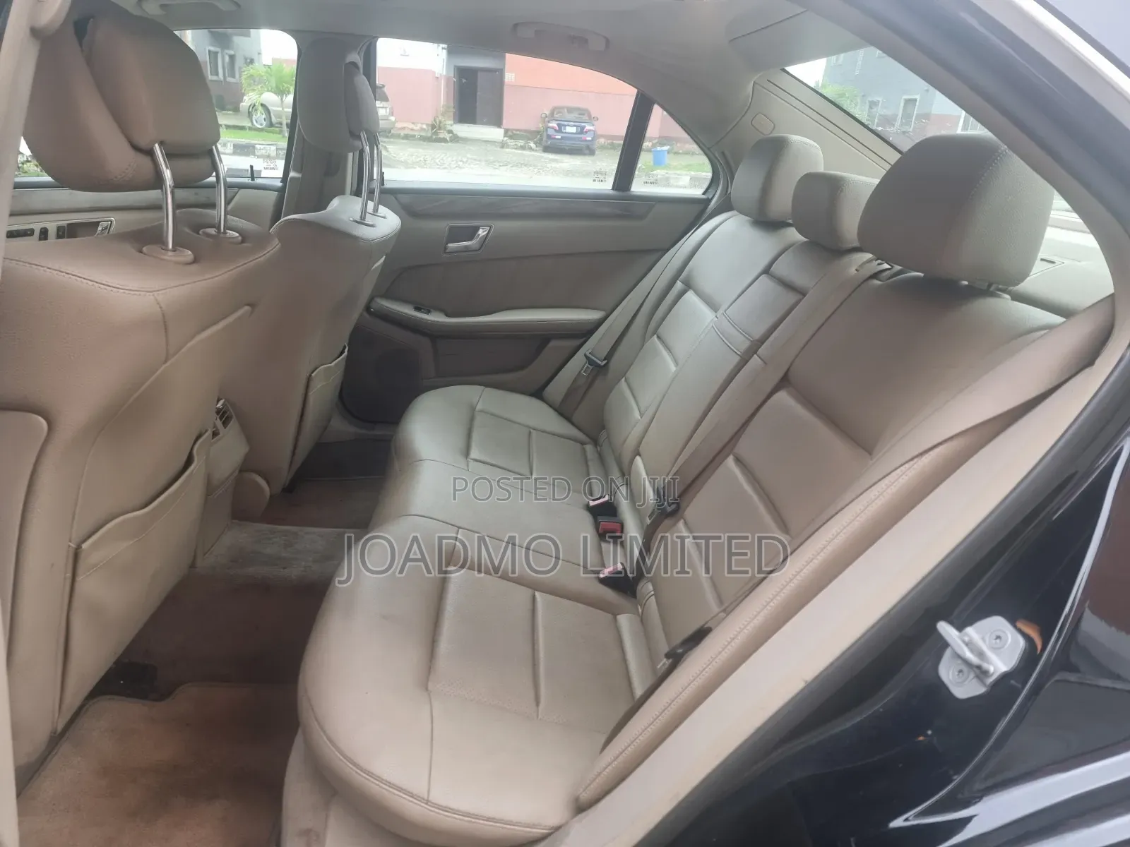 Mercedes-Benz E350 2011 Black