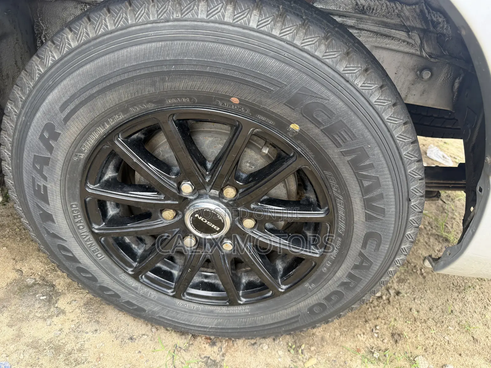 Toyota HiAce 2015 Silver