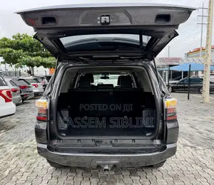 Toyota 4-Runner SR5 Premium 4dr SUV 4WD (4.0L 6cyl 5A) 2015 Gray