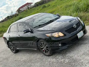 Toyota Corolla 2010 Black