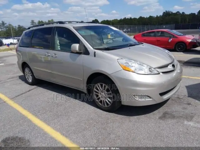 Toyota Sienna XLE 2008 Silver