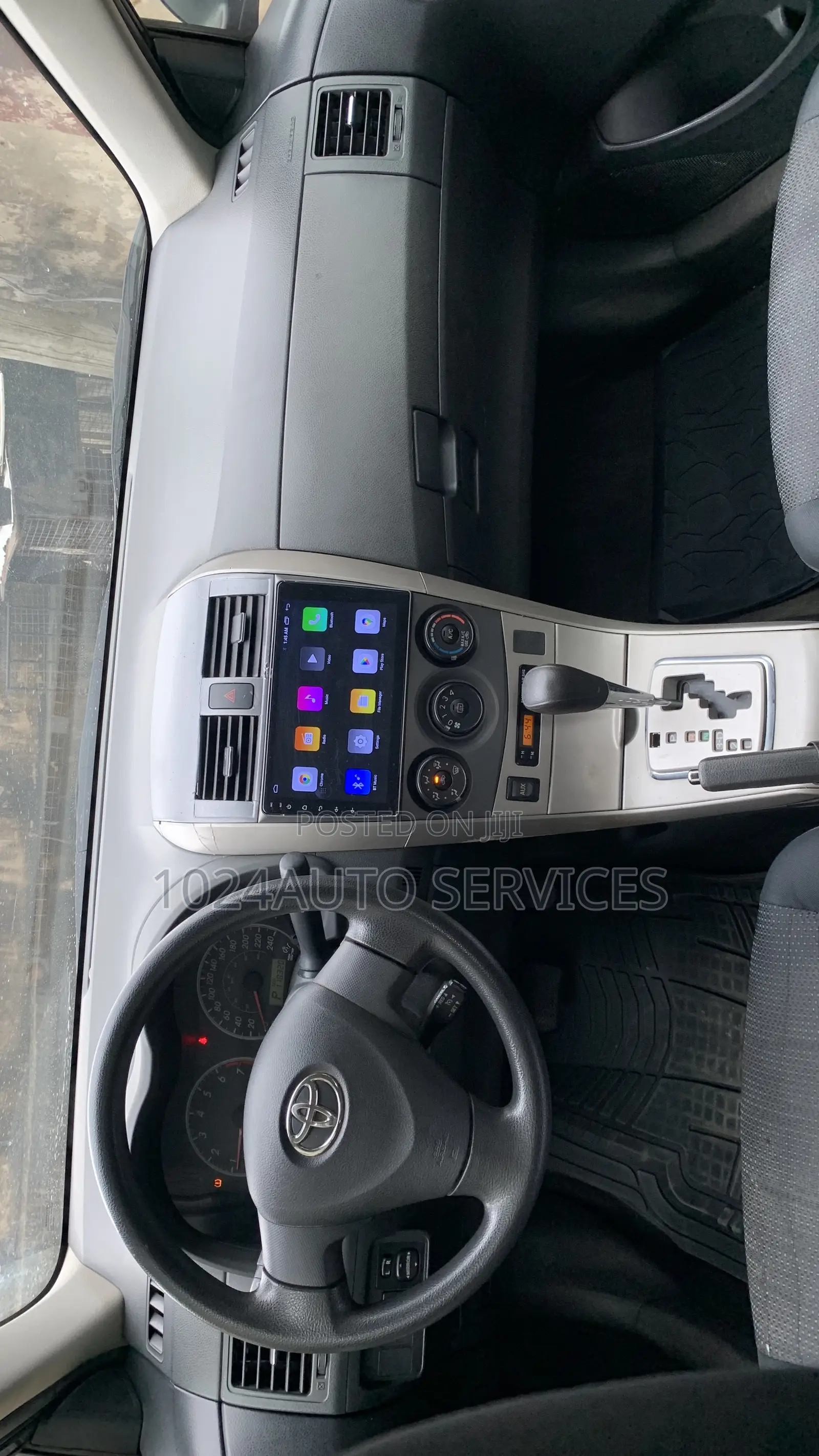 Toyota Corolla 2010 Gray