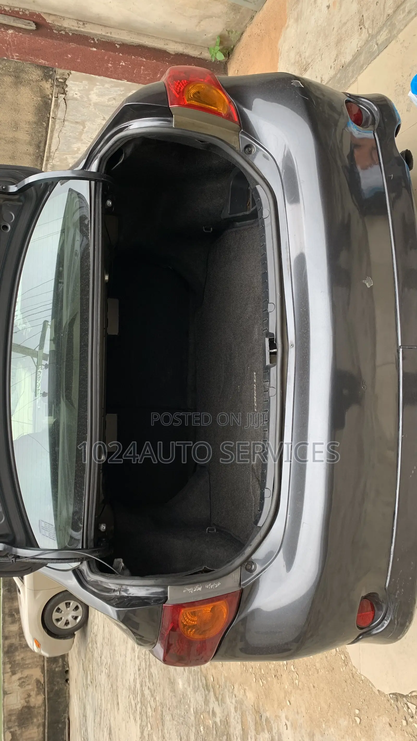 Toyota Corolla 2010 Gray