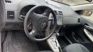 Toyota Corolla 2010 Gray