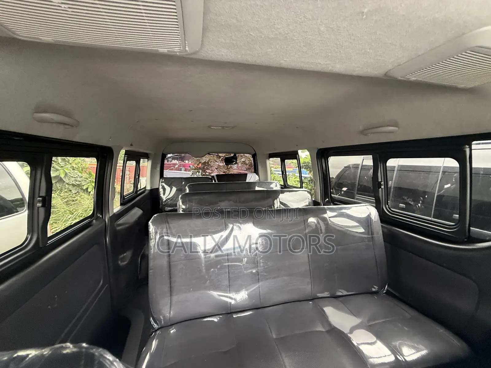 Toyota HiAce 2012 Black