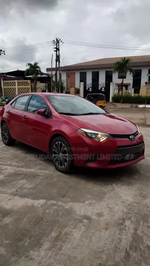 Toyota Corolla 2016 Red