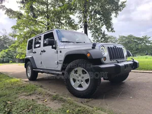Jeep Wrangler Rubicon 2010 Silver
