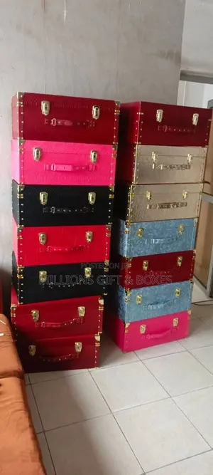 Wooden Gift Boxes in Any Colors