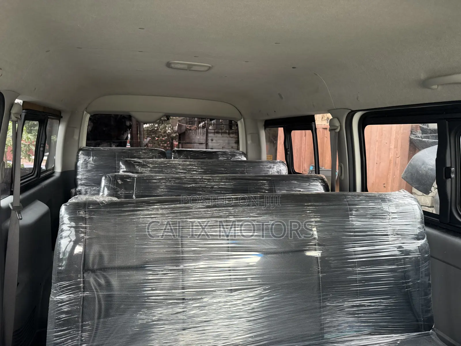Toyota HiAce 2014 White