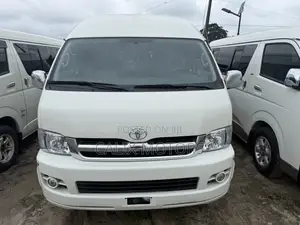 Toyota HiAce 2015 White