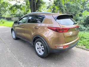 Kia Sportage LX 4dr SUV AWD (2.4L 4cyl 6A) 2016 Gold