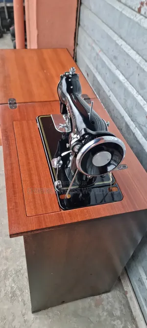 Ideal Straight Sewing Machine
