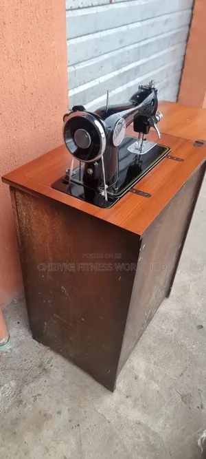 Ideal Straight Sewing Machine