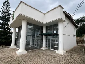 4 Bedroom Office Space Suitable for Corporate Offices.