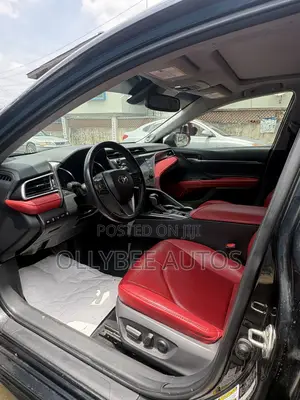 Toyota Camry XSE V6 FWD (3.5L 6cyl 8AM) 2018 Black