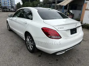 Mercedes-Benz C300 2016 White
