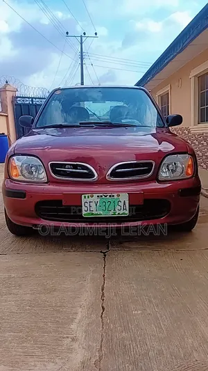 Nissan Micra 2002 Red