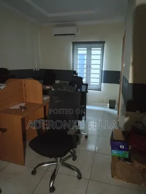 4 Bedroom Duplex for Office Use